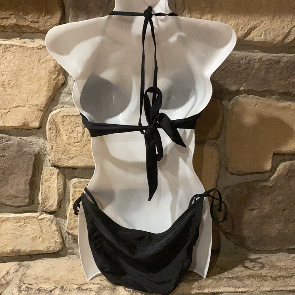 Black bikini large - Picture 3 of 3